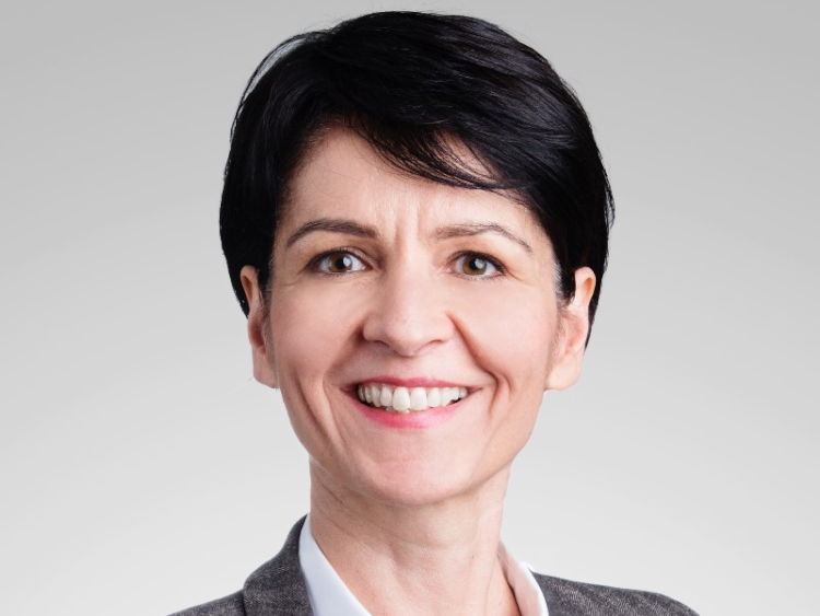 Dimopoulos Cristina BlackRock iShares ETF